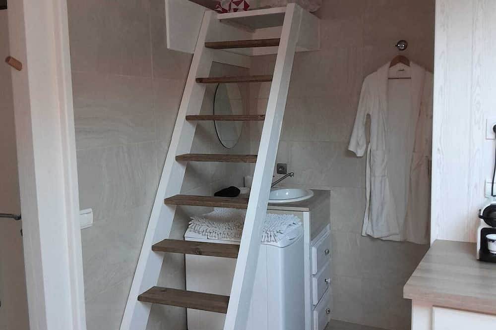 Entire apartment, Studio with mezzanine near ski resort in Savoie