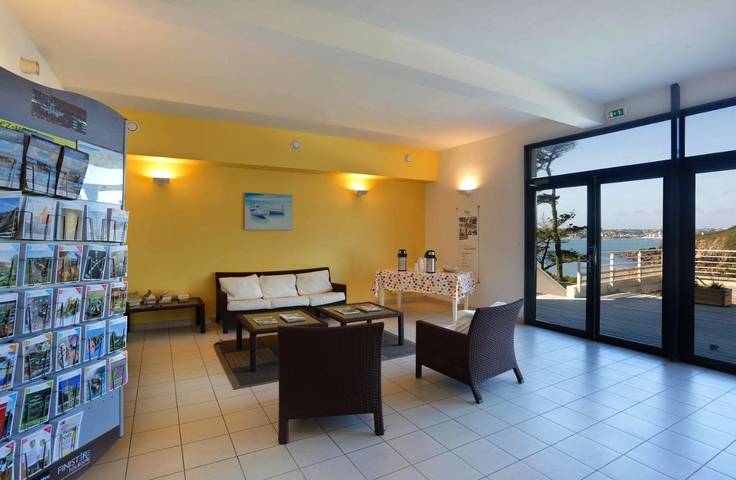 Parc de vacances pour 6 personnes, avec sauna ainsi que jardin et piscine, animaux acceptés à Locmaria-Plouzané - 4