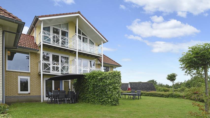 Ferienhaus für 8 Personen, mit Balkon/Terrasse und Sauna sowie Balkon in Brouwershaven