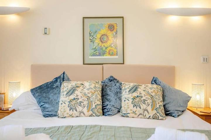 2 Bed in Wells in St Cuthbert Out, Somerset