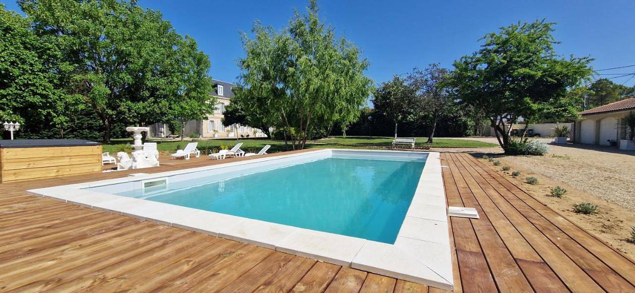 Suite Majorelle du Château in Gaillan-en-Médoc, Parc naturel régional du Médoc