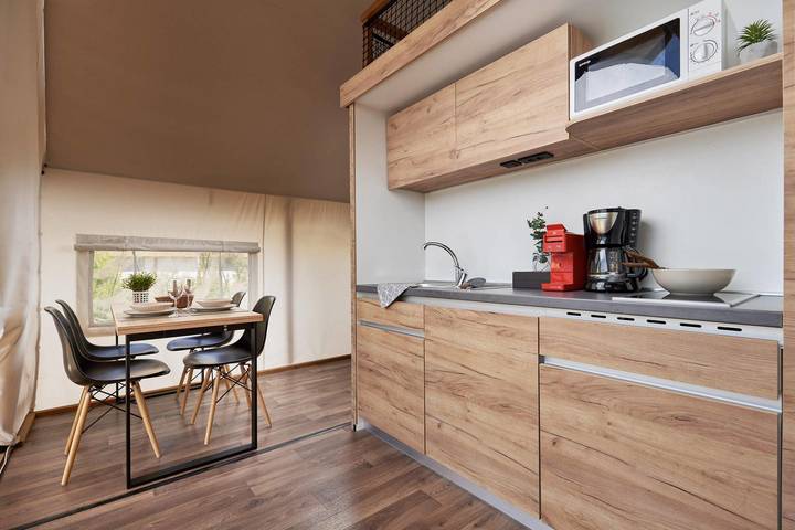 Glamping voor 6 personen aan het Veluwemeer
