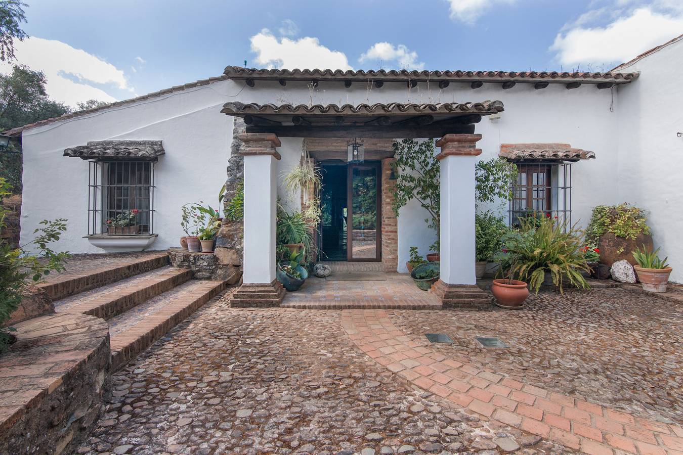 Landhaus 'Caldera Vieja' mit Bergblick, Gemeinschaftspool und Gemeinschaftsgarten in Zalamea la Real, Huelva Provinz