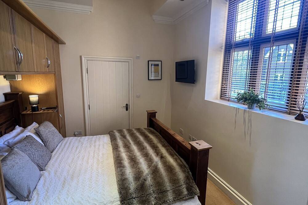 Apartamento entero, Character Victorian  apartment close to Windsor town with secure  parking in Windsor, Berkshire
