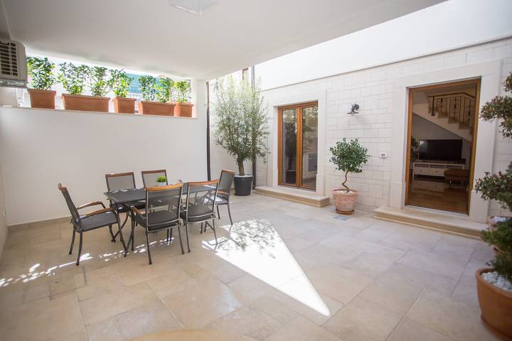 Ferienhaus für 6 Personen, mit Balkon/Terrasse in Poreč - 2