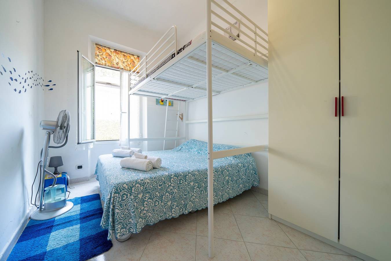 Casa de vacaciones 'Villa Verde - a 300 m del mar' con jardín privado, Wi-Fi y aire acondicionado in Bordighera, Riviera di Ponente