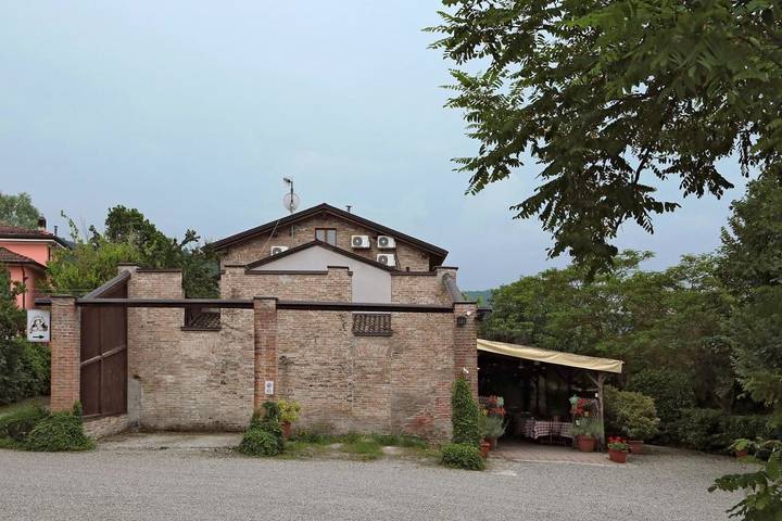 Location de vacances pour 2 personnes, avec terrasse dans Lesignano De Bagni - 4