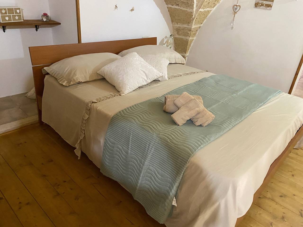 Holiday Home 'Antica Dimora' with Shared Terrace and Garden