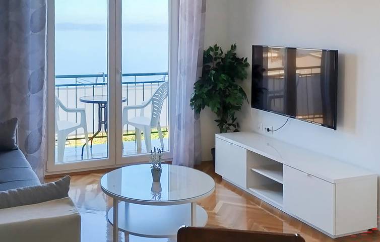 Apartamento vacacional entero, Escapada a la costa: acogedor apartamento en Podgora con aparcamiento y wifi in Podgora, Rivera de Makarska