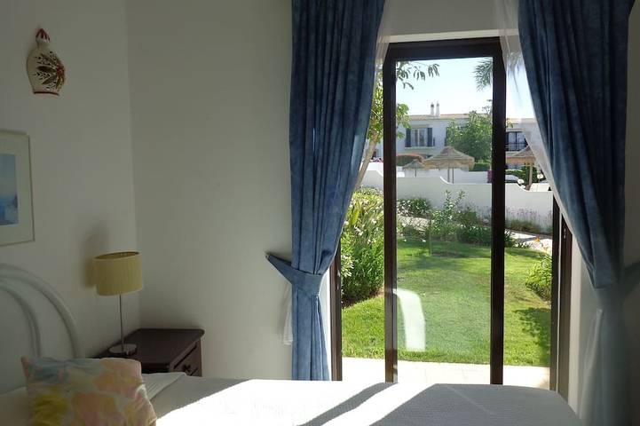 Ferienvilla mit Pool. in Budens, Faro Distrikt