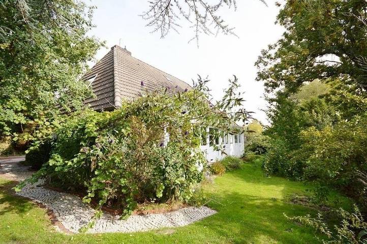 Ferienhaus für 6 Personen, mit Balkon und Garten in Norden - 2