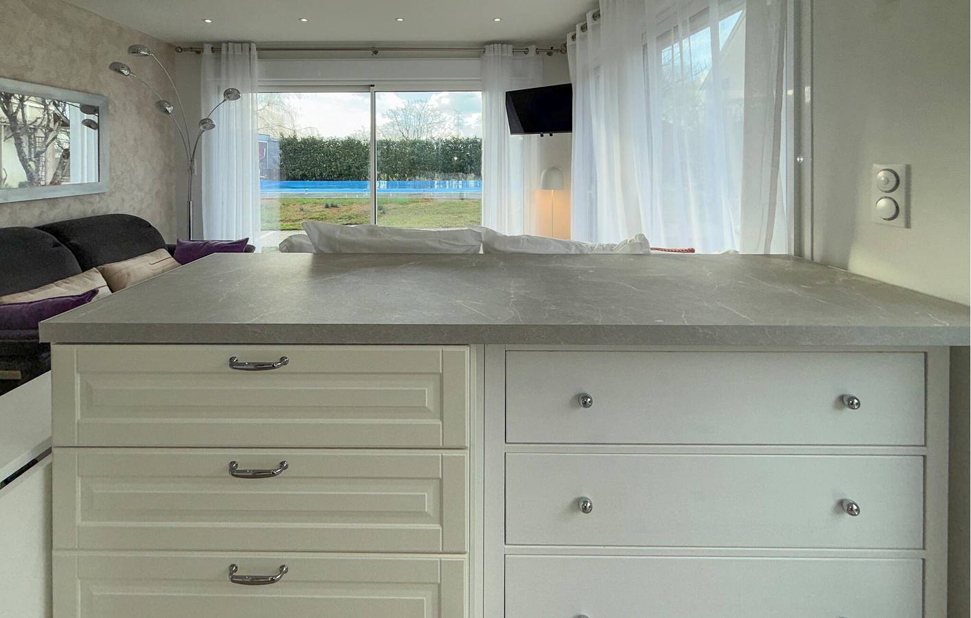 Appartement confortable à Fondettes avec Wi-Fi, télévision, terrasse et parking in Fondettes, Région de Tours