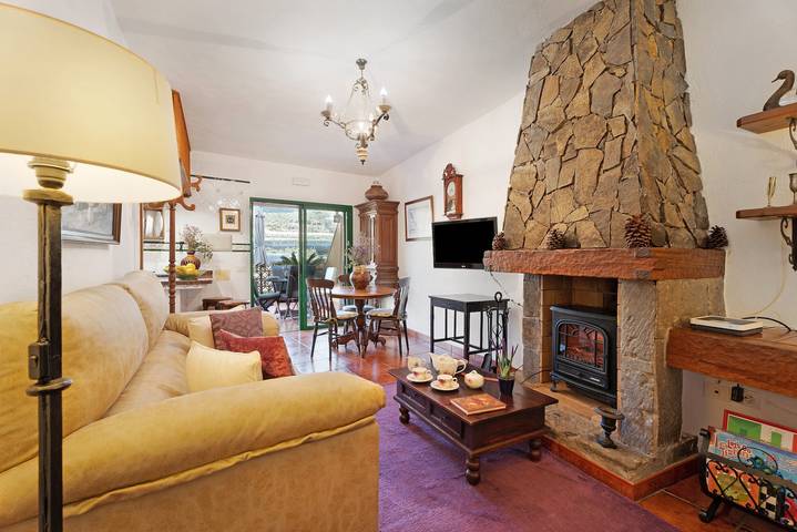 Casa de vacaciones 'La Cuadra' con vistas al mar, terraza privada y Wi-Fi in Buenavista del Norte, Tenerife Norte