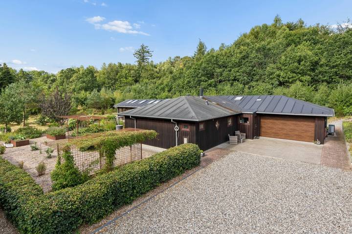 Ferienhaus für 8 Personen, mit Terrasse und Garten - 1