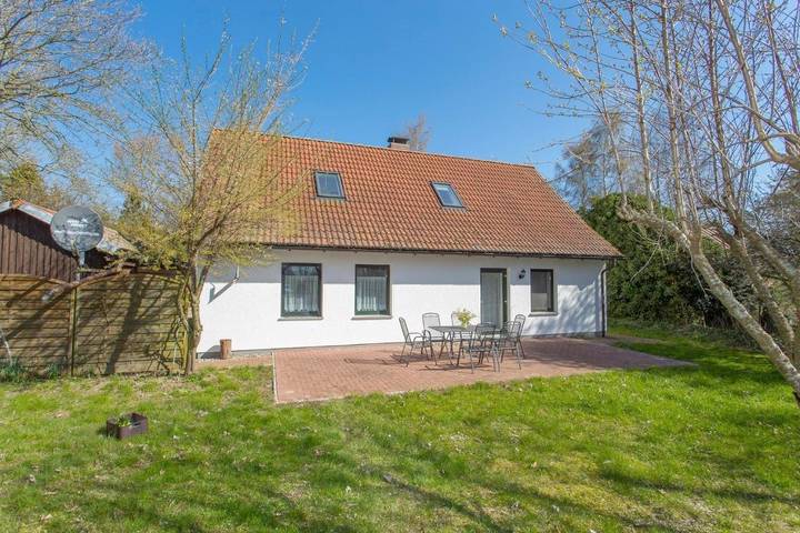 Ferienhaus für 7 Personen, mit Terrasse und Garten sowie Ausblick