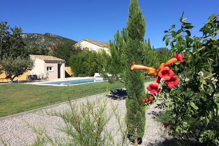 Location de vacances pour 4 personnes, avec Terrasse et Jardin à Condorcet - 4