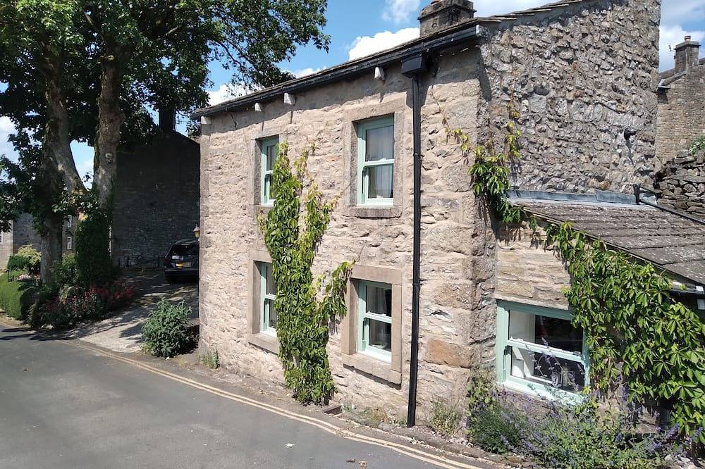 Cottage In Popular Village in Grassington, Yorkshire Dales National Park