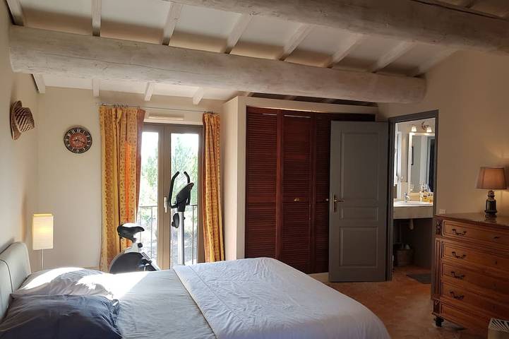 Location de vacances pour 8 personnes, avec jardin à Saint-Cannat - 3