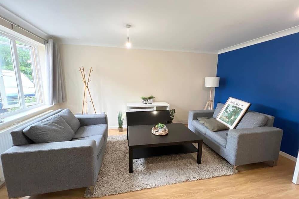 Stylish 3Br House – Maidstone Gem in Greensands Ridge, Boughton Monchelsea