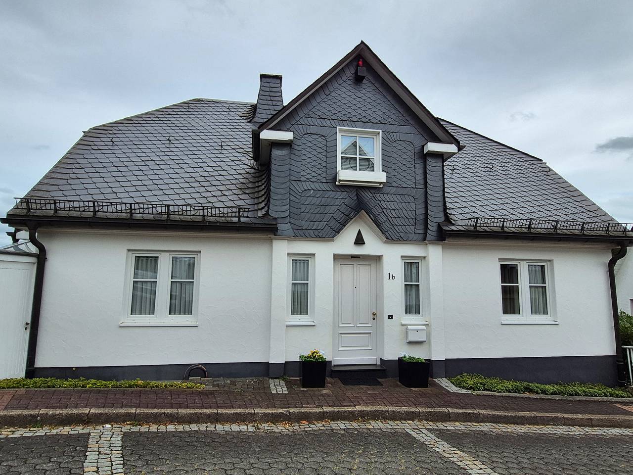 Entire apartment, Apartment 'Schmallenberger Mauerblümchen' with Private Terrace and Wi-Fi in Schmallenberg, Hochsauerlandkreis