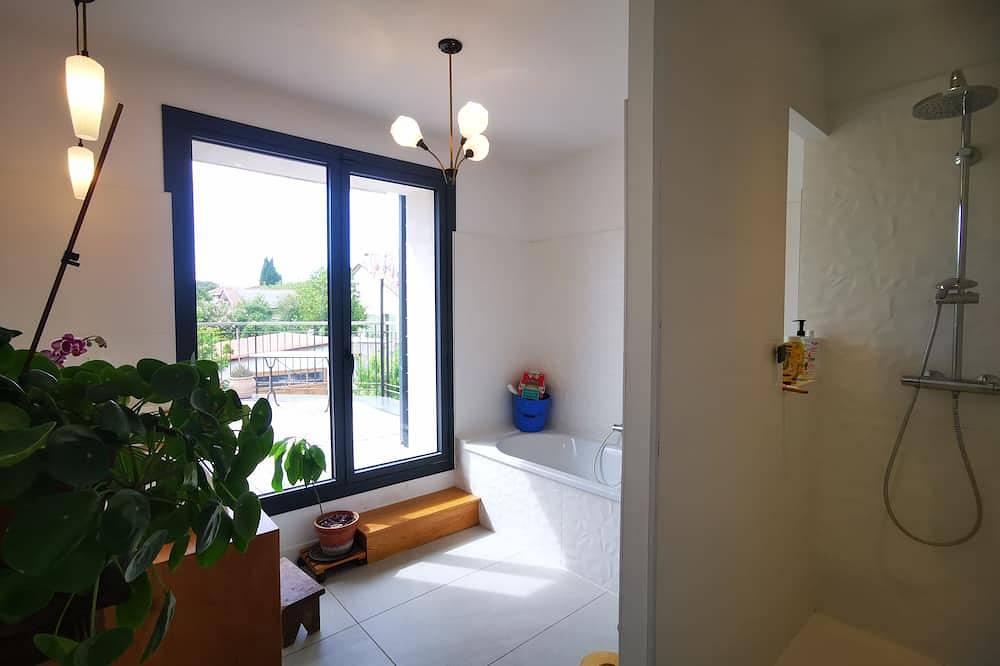 Maison de Ville Avec Jardin in Prés d'Arènes, Montpellier