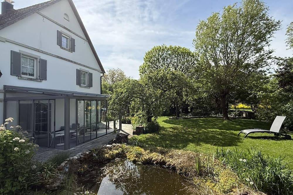 Ferienhaus vor den Toren Rothenburg ob der Tauber – mit Garten, Wintergarten, Sauna und Kachelofen. in Schrozberg, Taubertal