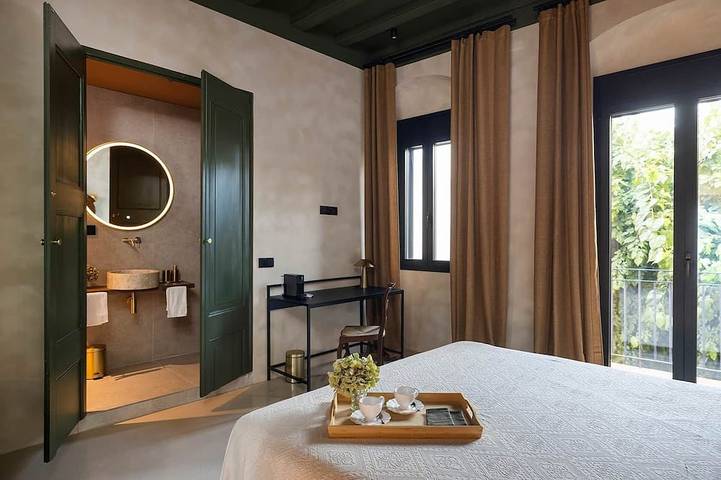 King Room Garden View - Room 3 in Canet de Mar, Maresme