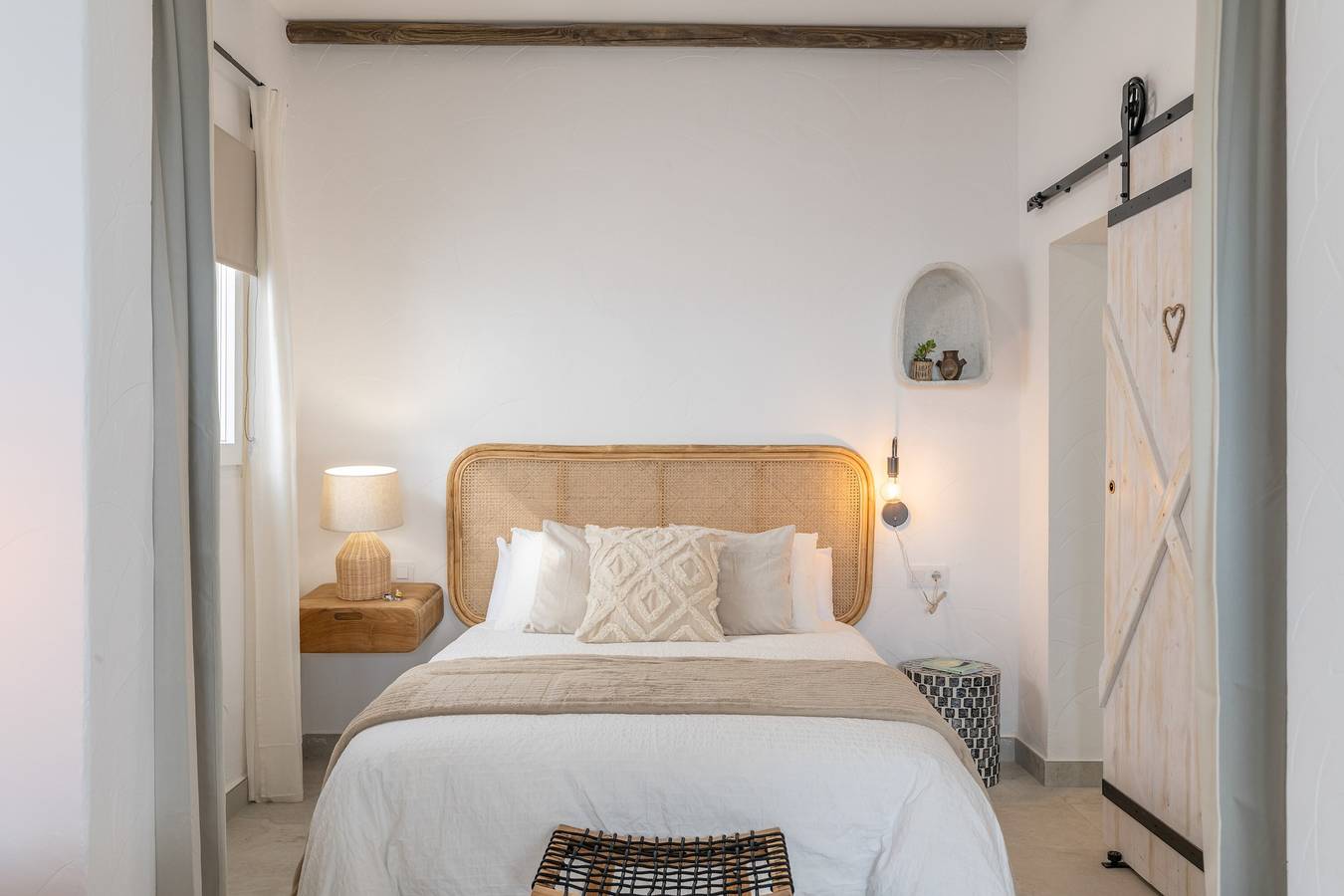 Appartement entier, Appartement de vacances 'Salitre' avec vue sur la mer, Wi-Fi et climatisation in Punta de las Mujeres, Haría