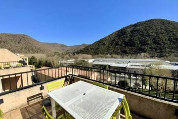 Gîte pour 5 personnes, avec balcon et piscine à Avène