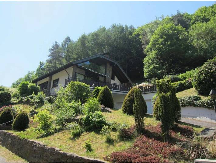 Ferienwohnung für 4 Personen, mit Terrasse und Ausblick in Altenahr