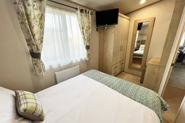 Static Caravan for 6 People in Shanklin, Isle of Wight, Photo 3