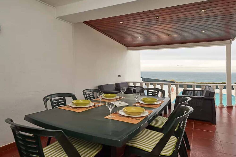 Villa - Vista al mar, piscina y sala de juegos in Ribeira d'Ilhas, Ericeira