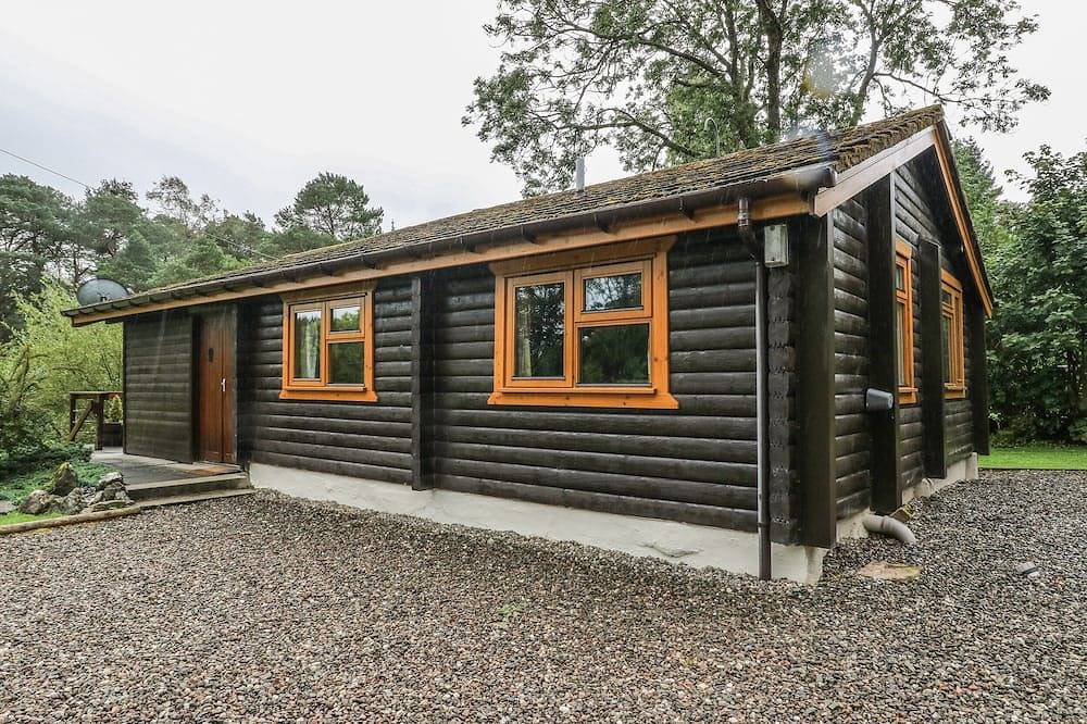 Millmore Cabin, pet friendly, with open fire in Killin in Killin, Stirling und Umgebung