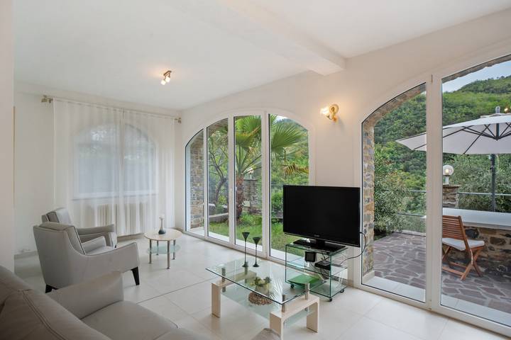 Hel lägenhet, Apartment 'Loggia Oliveto' with Mountain View, Wi-Fi and Air Conditioning in Bosco (Casanova Lerrone), Casanova Lerrone