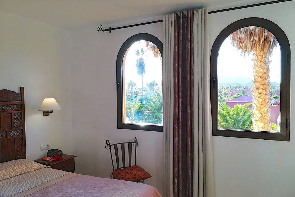 Ganze Wohnung, Apartment Gardenia, Oasis Tamarindo, 2 Pools, Palmengarten, Meerblick, in Oasis Tamarindo, La Oliva