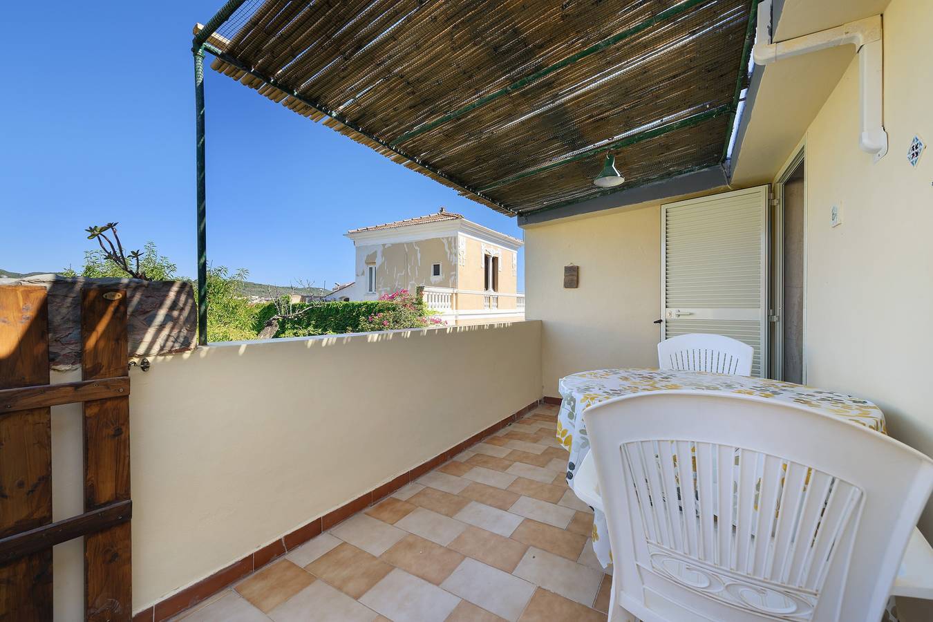 Holiday Home 'Villa Ondina Carloforte' near the Beach with Terrace and Wi-Fi in Carloforte, Sulcis Iglesiente