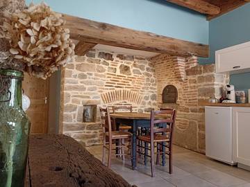 Gîte pour 2 personnes, avec jardin dans le Jura