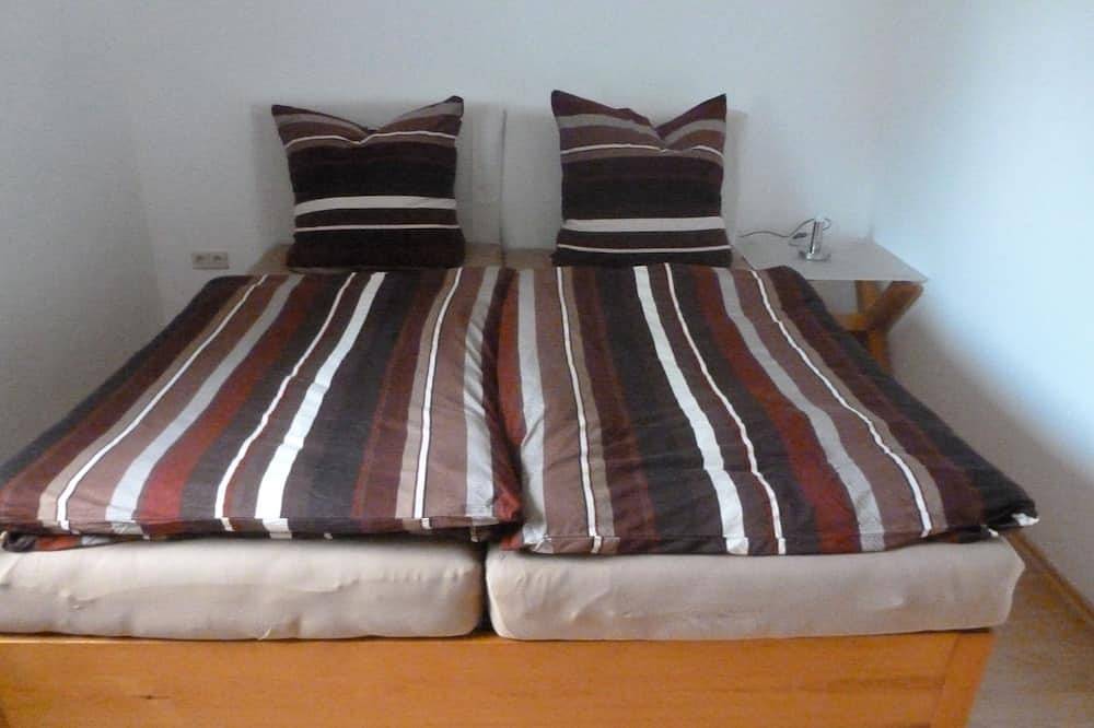 Ganze Wohnung, Geräumige Ferienwohnung für Familien, Monteure, Radfahrer,  Legoland in Günzburg, Bayerisch Schwaben