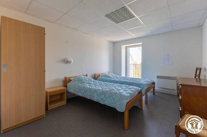 Maison d’hôte pour 25 personnes, avec jardin en Auvergne - 2