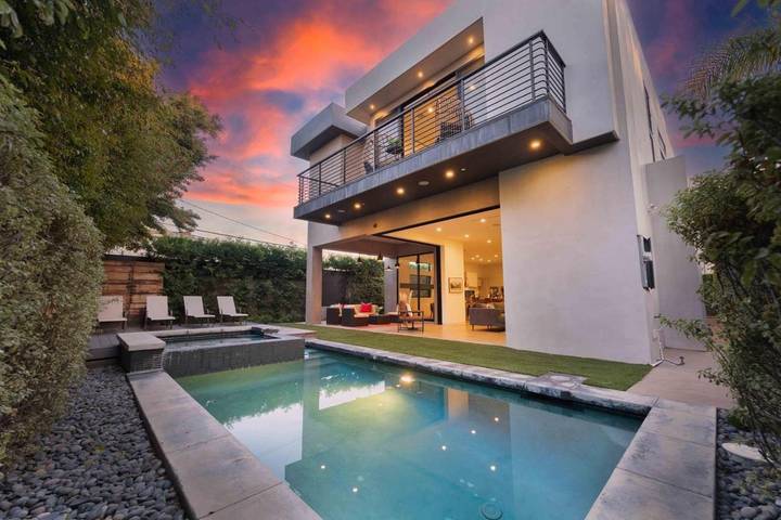 Villa pour 10 personnes, avec terrasse ainsi que piscine et jacuzzi à Los Angeles