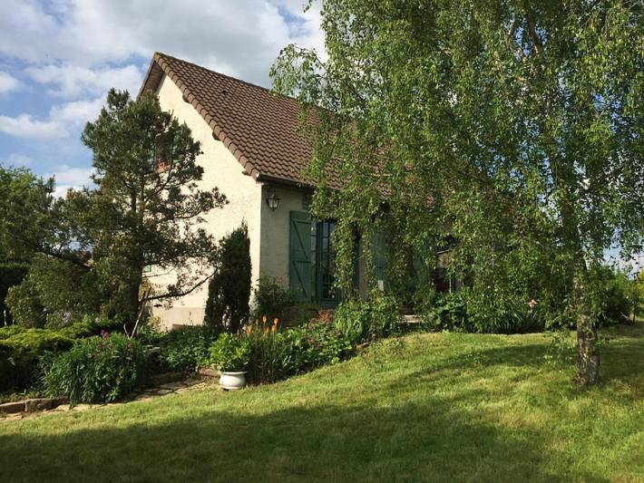 Gîte pour 3 personnes, avec vue et jardin dans Foucrainville