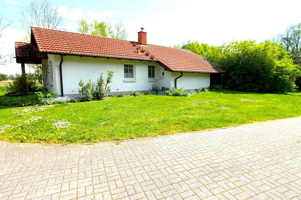 Ganze Wohnung, >Haus am Wald Nr. 3Haus am Wald 3< idyllisch ruhig im Naturschutzgebiet in Teßmannsdorf, Salzhaff