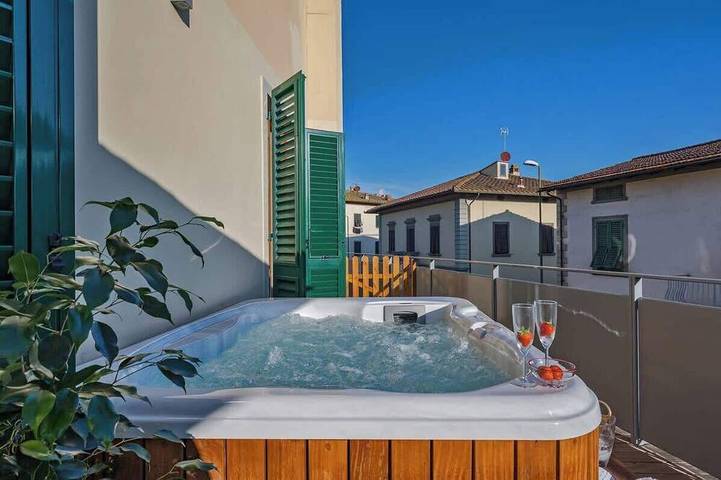 Ferienwohnung für 6 Personen, mit Whirlpool und Balkon - 1