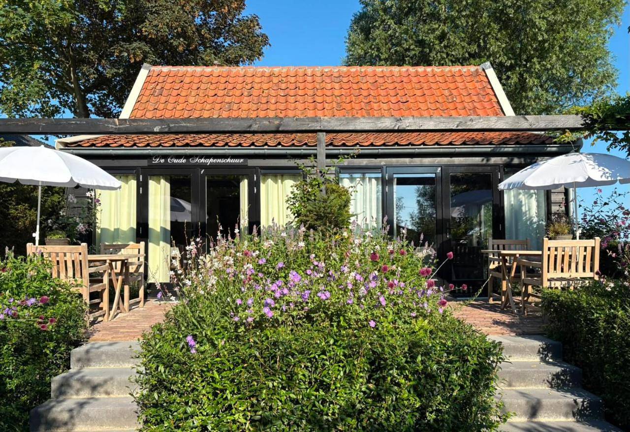 B&B De Wilgenhoeve in Zeevang, Markermeer