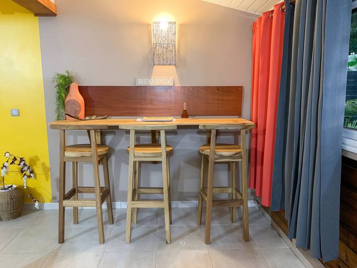 Estudio entero, Estudio Saint-Esprit 80 m² con A/A in Saint-Esprit (desambiguación), Martinica