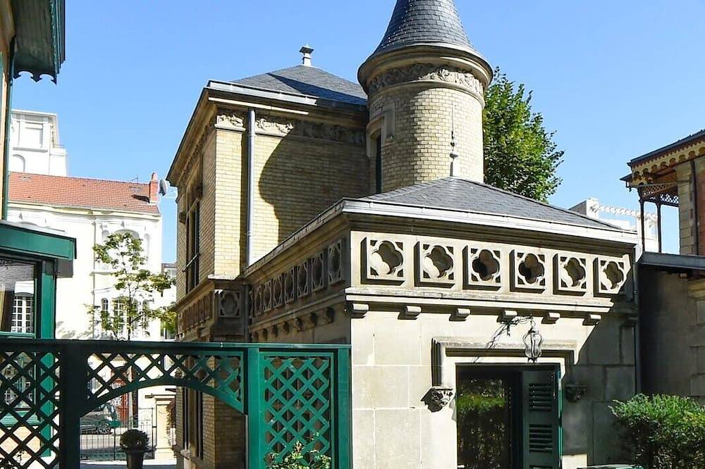 Pavillon indépendant en plein centre de Vichy pour 1 à 4 personnes in Vichy, Région de Vichy