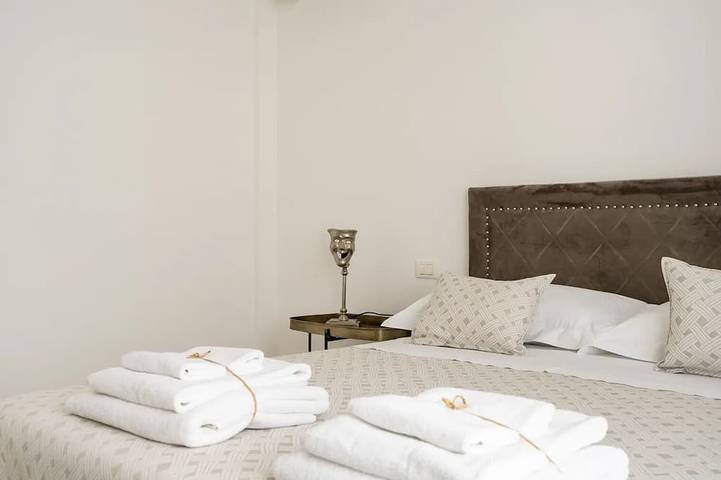 Entire apartment, Charming Penthouse with private terrace in Fasano, Salento