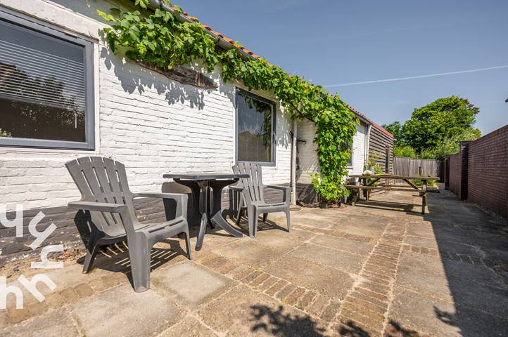 Bungalow für 2 Personen, mit Terrasse und Garten