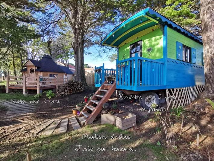Maison d’hôte pour 2 personnes, avec Balcon et Terrasse ainsi que Jardin et Sauna à Saint-Michel-Chef-Chef
