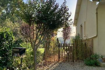 Gîte pour 7 personnes, avec jardin, animaux acceptés à Lacropte
